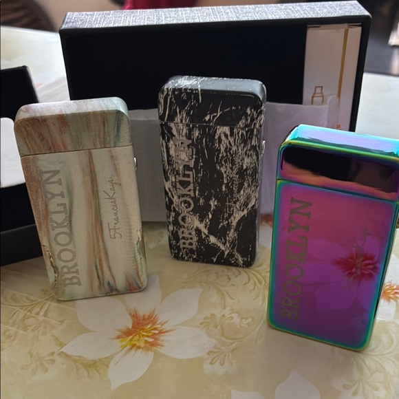 Multi-Color Lighters - Picture 3 of 3